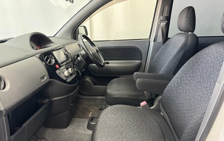 Toyota Sienta I, 2013 год, 995 000 рублей, 15 фотография