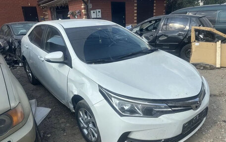 Toyota Corolla, 2018 год, 620 000 рублей, 3 фотография