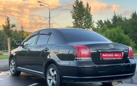 Toyota Avensis III рестайлинг, 2004 год, 750 000 рублей, 5 фотография