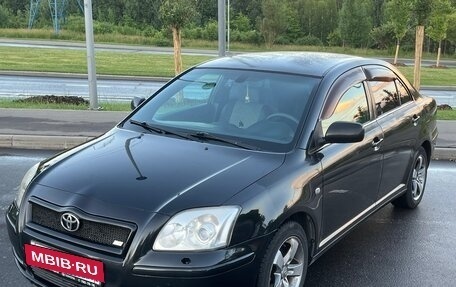 Toyota Avensis III рестайлинг, 2004 год, 750 000 рублей, 4 фотография
