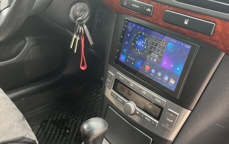 Toyota Avensis III рестайлинг, 2004 год, 750 000 рублей, 21 фотография