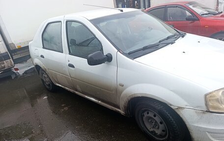 Renault Logan I, 2014 год, 300 000 рублей, 2 фотография
