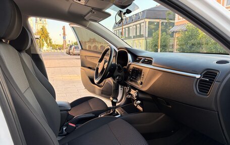 KIA Rio IV, 2022 год, 1 815 000 рублей, 22 фотография
