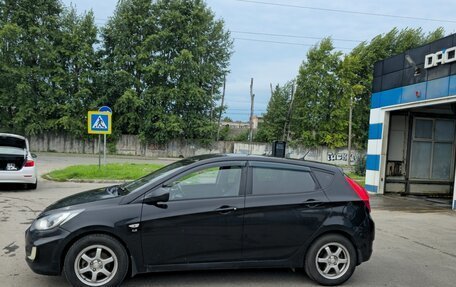 Hyundai Solaris II рестайлинг, 2013 год, 560 000 рублей, 2 фотография