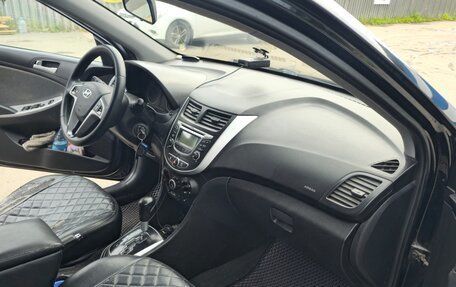 Hyundai Solaris II рестайлинг, 2013 год, 560 000 рублей, 9 фотография