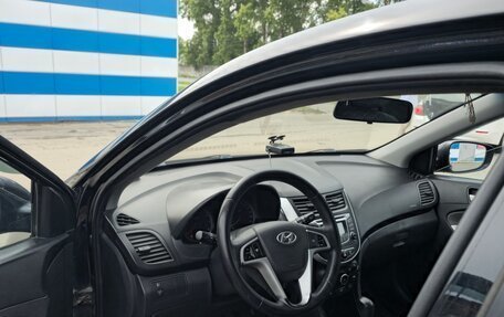 Hyundai Solaris II рестайлинг, 2013 год, 560 000 рублей, 8 фотография