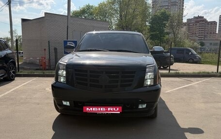 Cadillac Escalade III, 2007 год, 1 390 000 рублей, 6 фотография