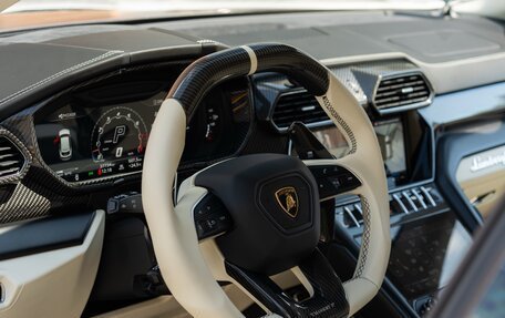 Lamborghini Urus I, 2021 год, 30 000 000 рублей, 12 фотография