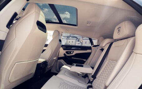 Lamborghini Urus I, 2021 год, 30 000 000 рублей, 17 фотография