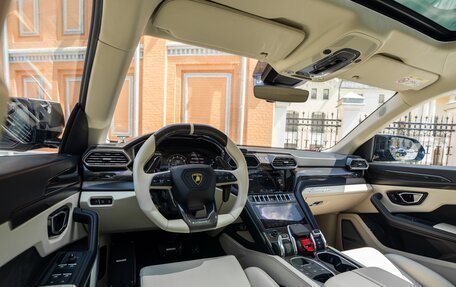 Lamborghini Urus I, 2021 год, 30 000 000 рублей, 21 фотография