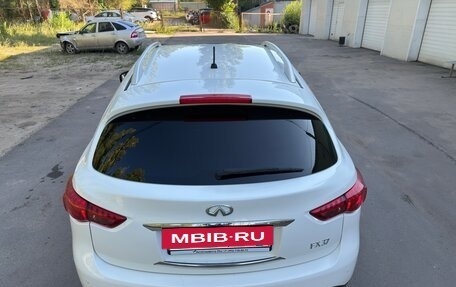 Infiniti FX II, 2011 год, 2 200 000 рублей, 9 фотография