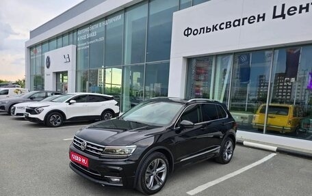 Volkswagen Tiguan II, 2019 год, 3 200 000 рублей, 1 фотография