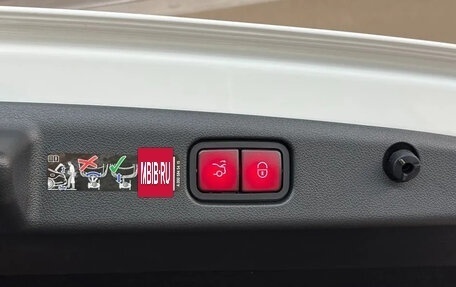 Mercedes-Benz E-Класс, 2025 год, 7 150 000 рублей, 19 фотография