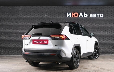 Toyota RAV4, 2022 год, 4 100 000 рублей, 4 фотография