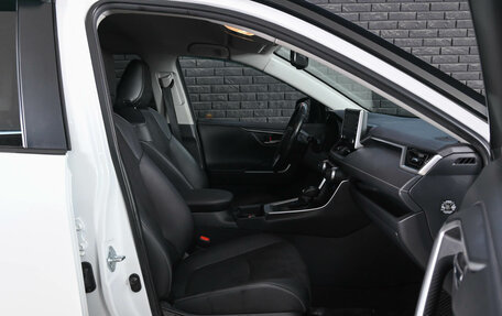 Toyota RAV4, 2022 год, 4 100 000 рублей, 13 фотография