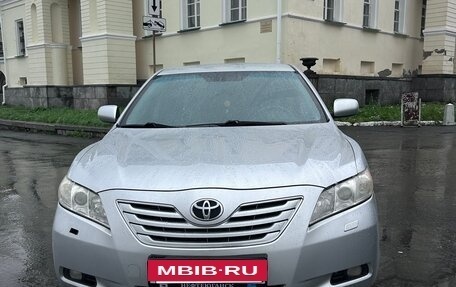Toyota Camry, 2007 год, 950 000 рублей, 2 фотография