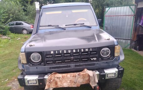 Mitsubishi Pajero III рестайлинг, 1989 год, 250 000 рублей, 4 фотография