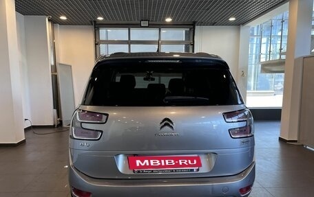 Citroen C4 Picasso II рестайлинг, 2017 год, 1 420 000 рублей, 4 фотография