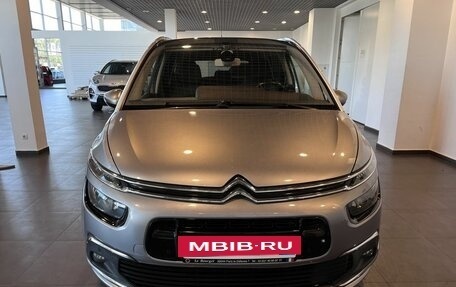 Citroen C4 Picasso II рестайлинг, 2017 год, 1 420 000 рублей, 8 фотография