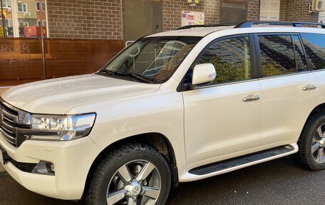 Toyota Land Cruiser 200, 2018 год, 4 600 000 рублей, 2 фотография