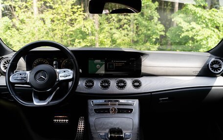 Mercedes-Benz CLS, 2019 год, 4 800 000 рублей, 2 фотография