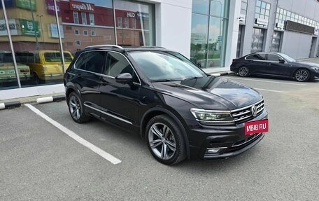 Volkswagen Tiguan II, 2019 год, 3 200 000 рублей, 4 фотография