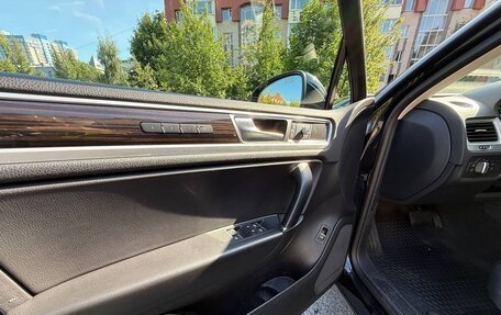 Volkswagen Touareg III, 2017 год, 3 200 000 рублей, 15 фотография