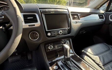 Volkswagen Touareg III, 2017 год, 3 200 000 рублей, 10 фотография