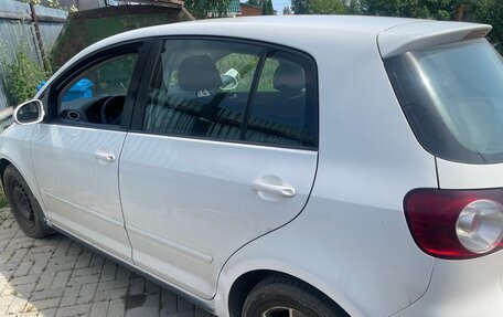 Volkswagen Golf Plus II, 2012 год, 550 000 рублей, 3 фотография