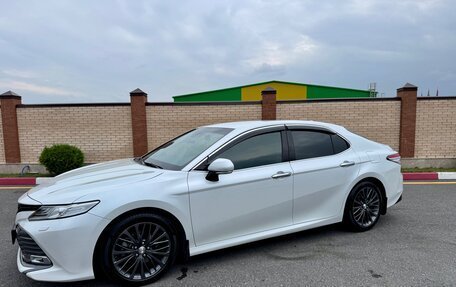 Toyota Camry, 2019 год, 2 650 000 рублей, 3 фотография