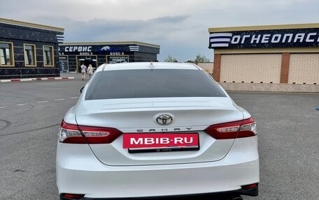 Toyota Camry, 2019 год, 2 650 000 рублей, 2 фотография