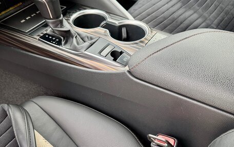 Toyota Camry, 2019 год, 2 650 000 рублей, 14 фотография