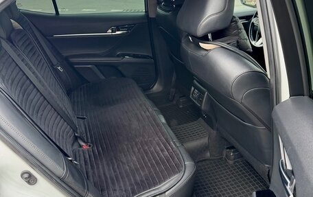 Toyota Camry, 2019 год, 2 650 000 рублей, 16 фотография