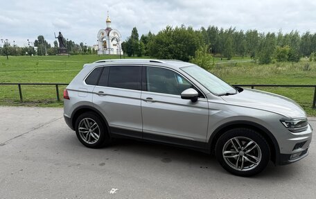 Volkswagen Tiguan II, 2018 год, 2 599 000 рублей, 5 фотография