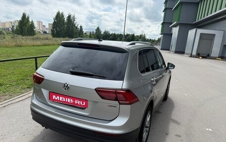 Volkswagen Tiguan II, 2018 год, 2 599 000 рублей, 8 фотография