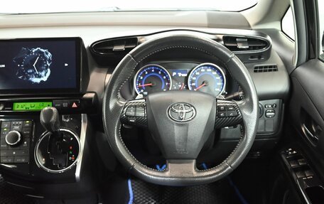Toyota Wish II, 2012 год, 1 680 000 рублей, 14 фотография