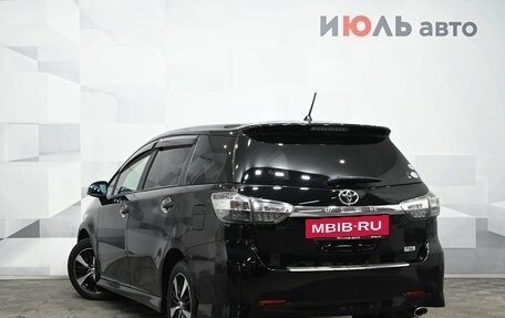 Toyota Wish II, 2012 год, 1 680 000 рублей, 4 фотография