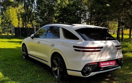 Genesis GV70, 2021 год, 5 800 000 рублей, 7 фотография