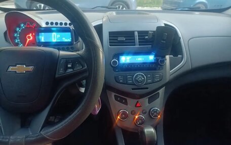 Chevrolet Aveo III, 2013 год, 650 000 рублей, 11 фотография