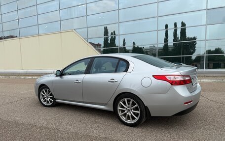 Renault Latitude I, 2011 год, 1 280 000 рублей, 2 фотография