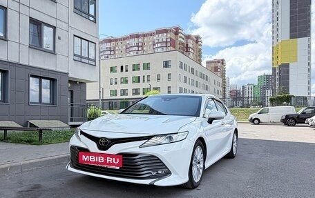 Toyota Camry, 2018 год, 2 580 000 рублей, 2 фотография