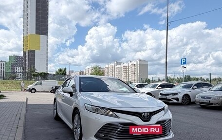 Toyota Camry, 2018 год, 2 580 000 рублей, 6 фотография