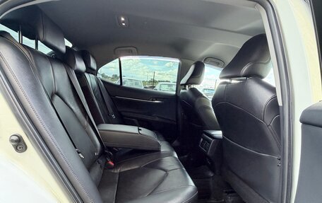 Toyota Camry, 2018 год, 2 580 000 рублей, 19 фотография