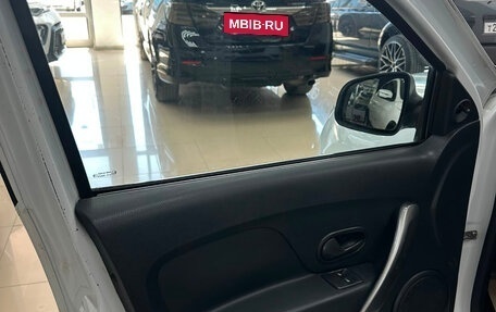 Renault Logan II, 2018 год, 530 000 рублей, 16 фотография