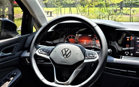 Volkswagen Golf VIII, 2024 год, 2 600 000 рублей, 11 фотография