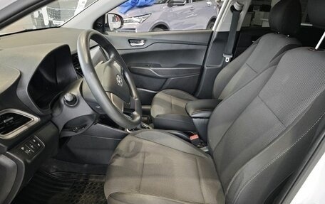 Hyundai Solaris II рестайлинг, 2019 год, 1 245 000 рублей, 10 фотография