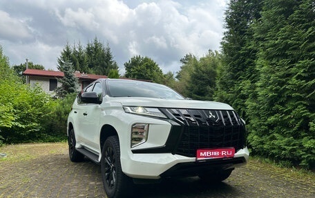 Mitsubishi Montero Sport, 2022 год, 3 850 000 рублей, 1 фотография