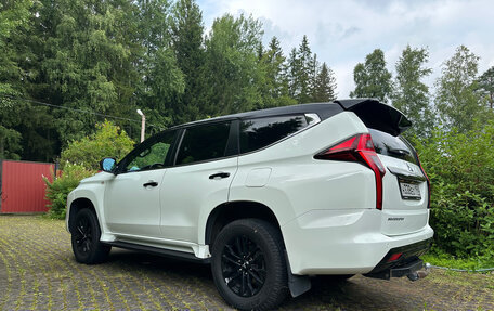 Mitsubishi Montero Sport, 2022 год, 3 850 000 рублей, 10 фотография