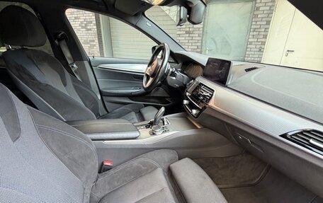 BMW 5 серия, 2019 год, 3 990 000 рублей, 30 фотография