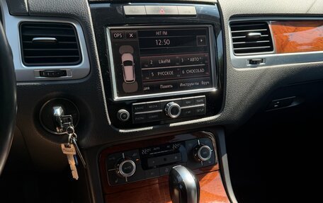 Volkswagen Touareg III, 2010 год, 1 700 000 рублей, 5 фотография
